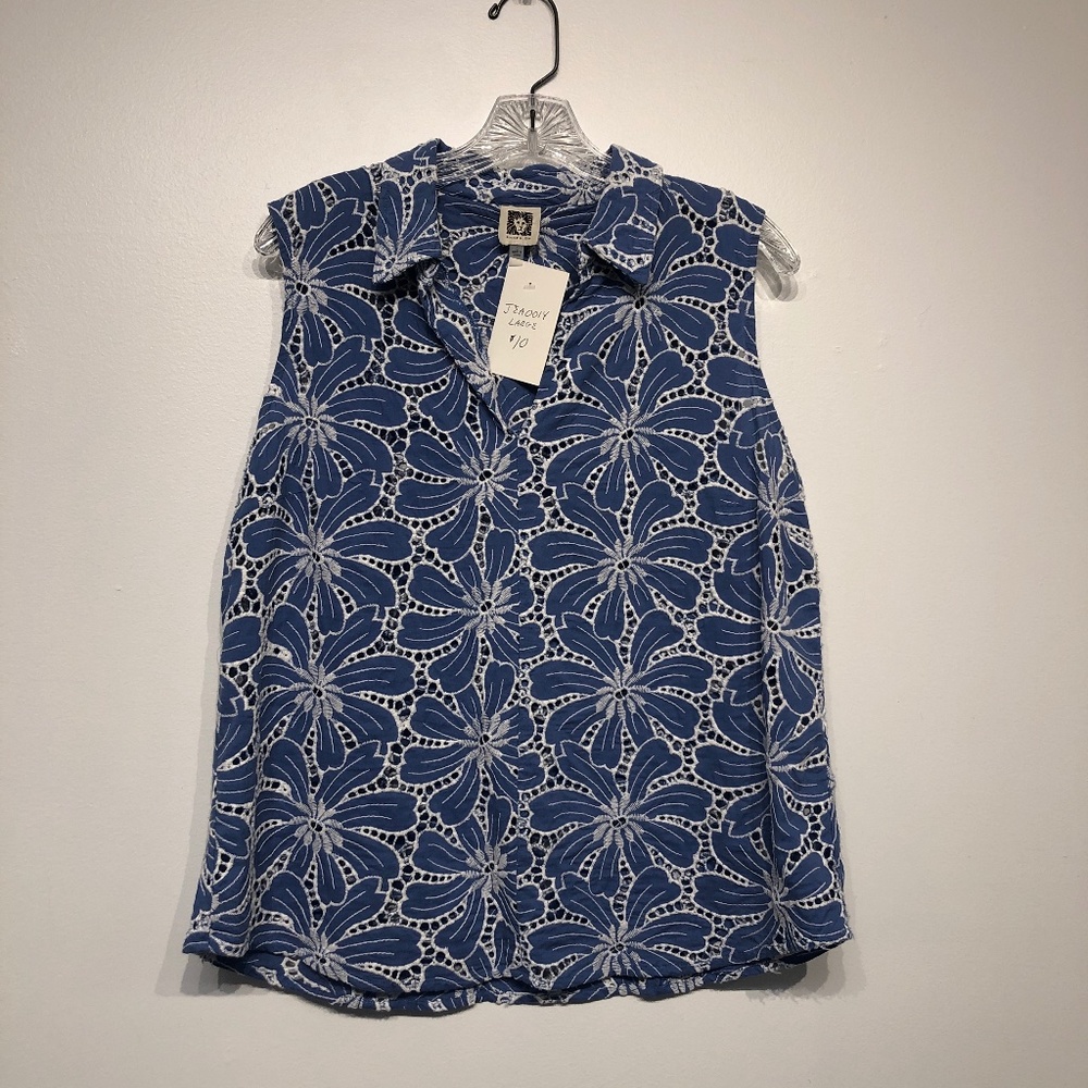 Sleeveless blouse